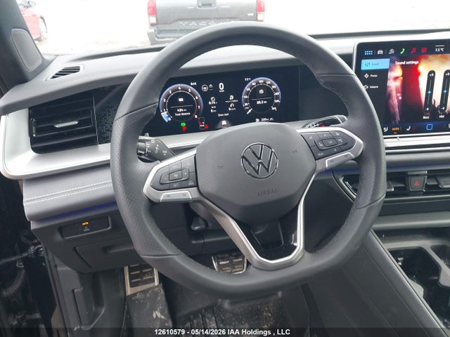 2026 Volkswagen Tiguan Comfortline R-line Black Edition 4motion მანქანა იყიდება აუქციონზე, vin: 3VVGR7RM0TM052587, აუქციონის ნომერი: 12610579