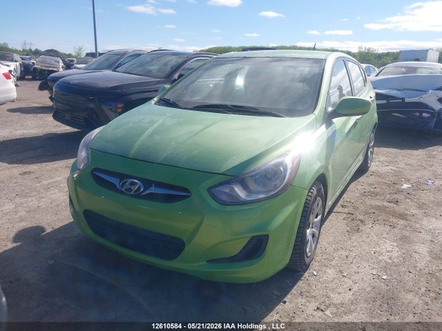 2013 Hyundai Accent Gls/gs მანქანა იყიდება აუქციონზე, vin: KMHCT5AEXDU126209, აუქციონის ნომერი: 12610584