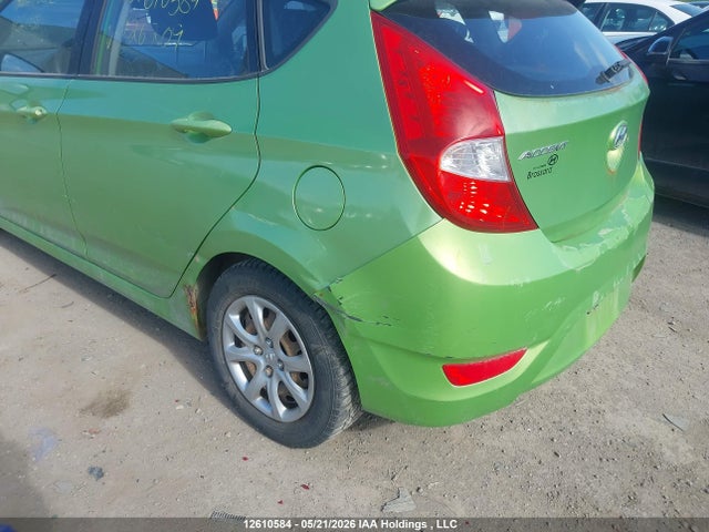 2013 Hyundai Accent Gls/gs მანქანა იყიდება აუქციონზე, vin: KMHCT5AEXDU126209, აუქციონის ნომერი: 12610584