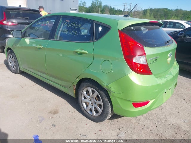 2013 Hyundai Accent Gls/gs მანქანა იყიდება აუქციონზე, vin: KMHCT5AEXDU126209, აუქციონის ნომერი: 12610584