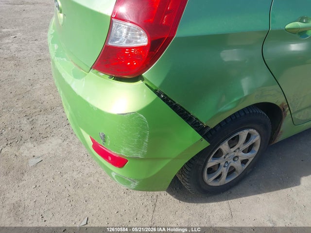 2013 Hyundai Accent Gls/gs მანქანა იყიდება აუქციონზე, vin: KMHCT5AEXDU126209, აუქციონის ნომერი: 12610584
