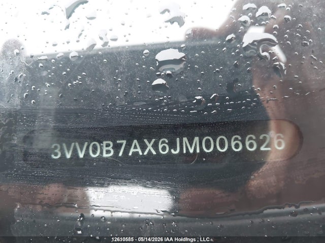 3VV0B7AX6JM006626 Volkswagen Tiguan Trendline
