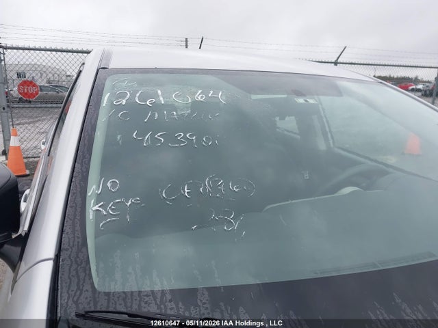 12610647 :رقم المزاد ، 2T1KU4EEXAC453901 vin ، 2010 Toyota Matrix مزاد بيع