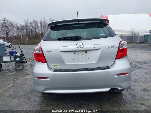 12610647 :رقم المزاد ، 2T1KU4EEXAC453901 vin ، 2010 Toyota Matrix مزاد بيع