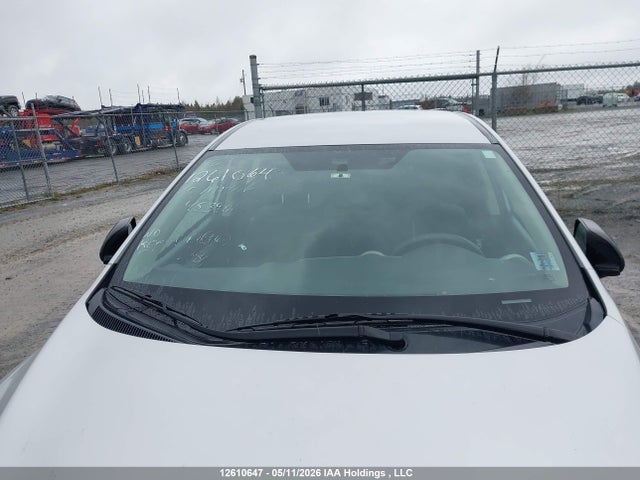 12610647 :رقم المزاد ، 2T1KU4EEXAC453901 vin ، 2010 Toyota Matrix مزاد بيع