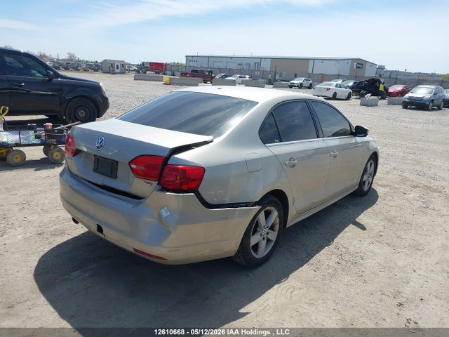 3VWD07AJ5EM229390 Volkswagen Jetta 1.8 Tsi Comfortline