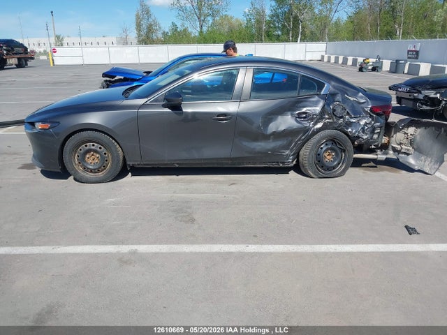 JM1BPAB70L1174945 Mazda 3