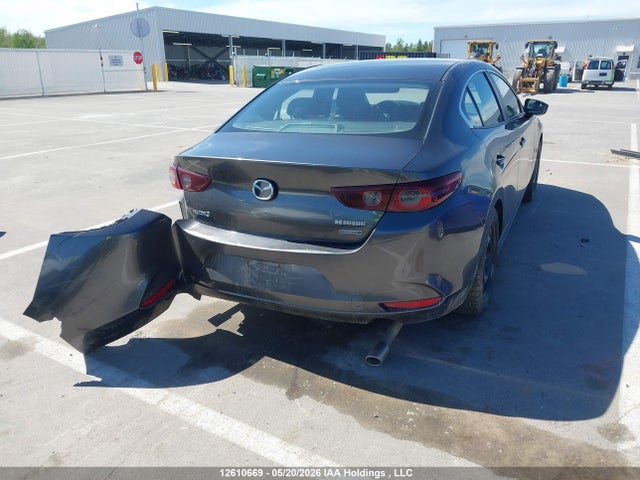 JM1BPAB70L1174945 Mazda 3