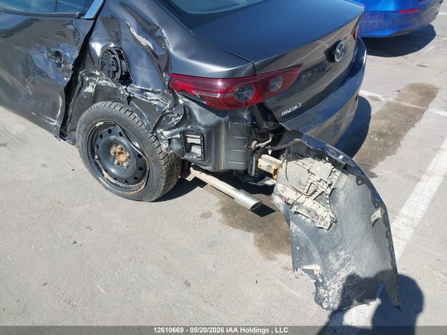 JM1BPAB70L1174945 Mazda 3
