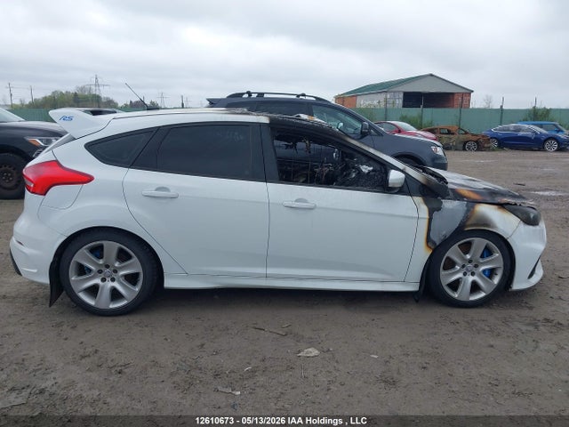 12610673 :رقم المزاد ، WF0DP3TH2H4126216 vin ، 2017 Ford Focus Rs مزاد بيع