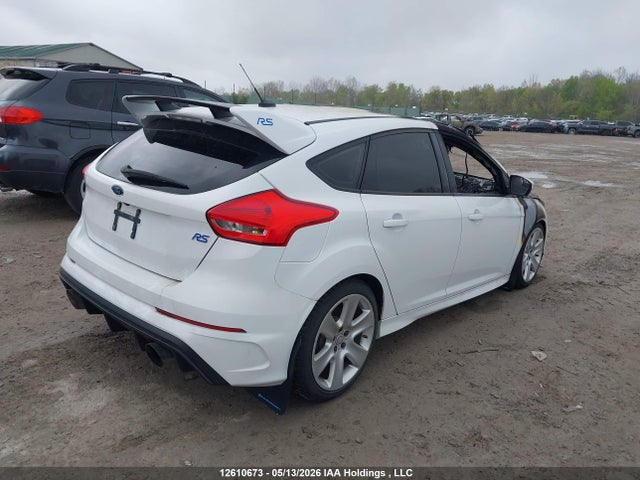 12610673 :رقم المزاد ، WF0DP3TH2H4126216 vin ، 2017 Ford Focus Rs مزاد بيع