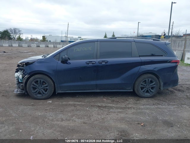 5TDGSKFC6MS030595 Toyota Sienna Xse 7-passenger
