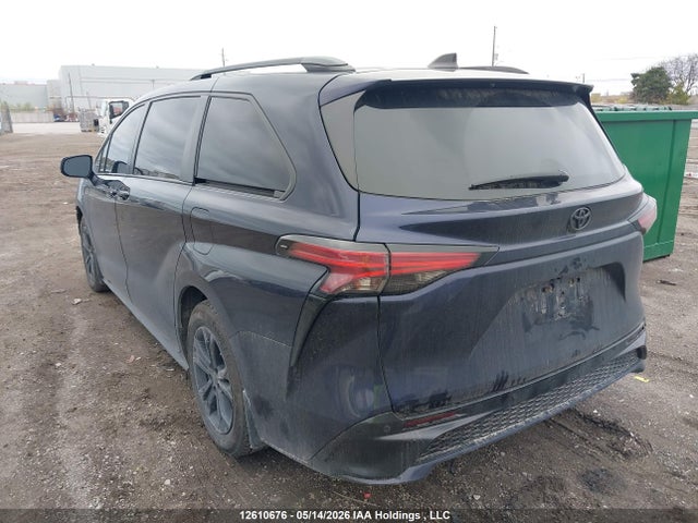 5TDGSKFC6MS030595 Toyota Sienna Xse 7-passenger