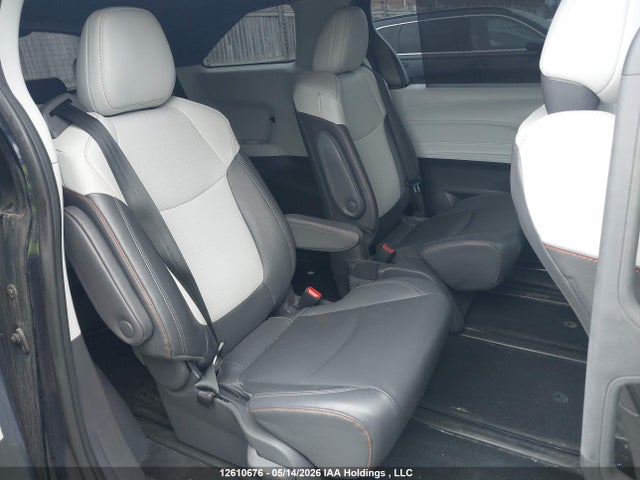 5TDGSKFC6MS030595 Toyota Sienna Xse 7-passenger