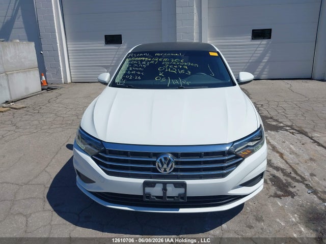 2021 Volkswagen Jetta Comfortline მანქანა იყიდება აუქციონზე, vin: 3VWC57BU6MM042163, აუქციონის ნომერი: 12610706
