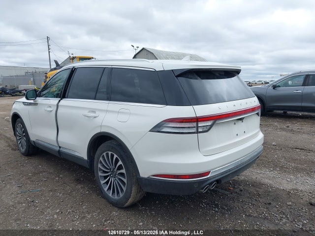 Lincoln Aviator 2023 5LM5J7XC2PGL19597 Image 3