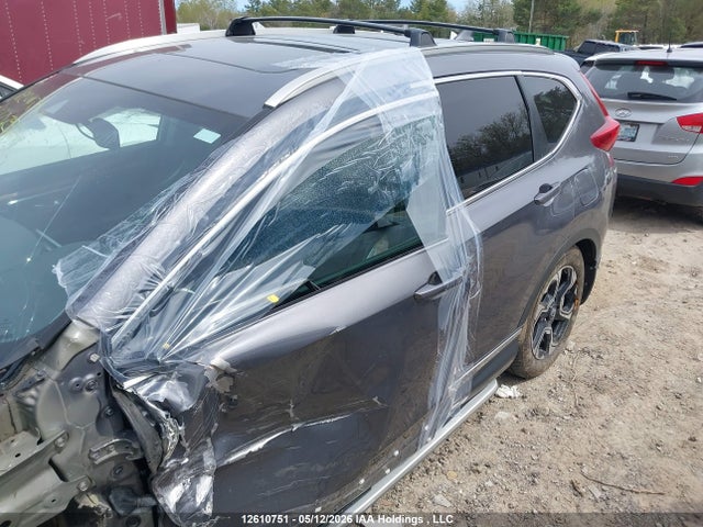 12610751 :رقم المزاد ، 2HKRW2H91JH130295 vin ، 2018 Honda Cr-v Touring مزاد بيع