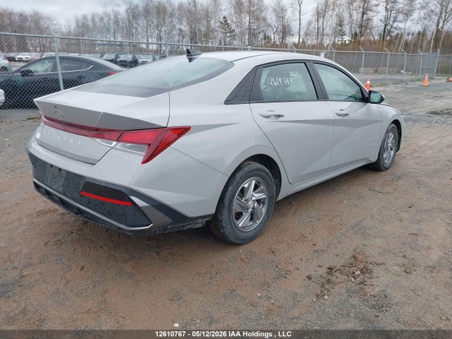 KMHLM4DGXRU714722 Hyundai Elantra Essential