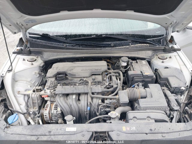 KMHLM4AGXNU333273 Hyundai Elantra Preferred Ivt With Sun And Tech Package