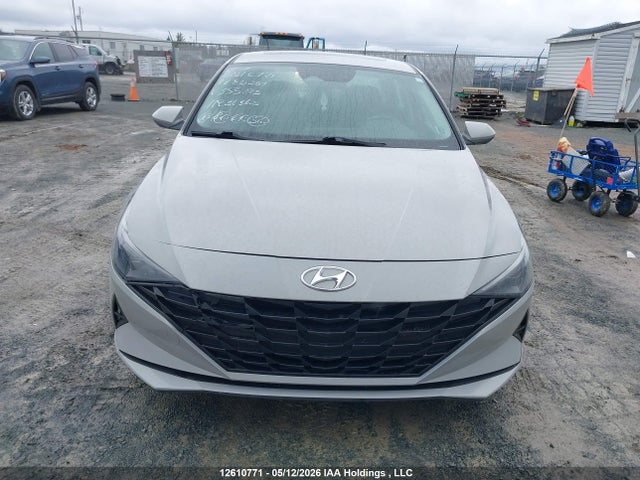 KMHLM4AGXNU333273 Hyundai Elantra Preferred Ivt With Sun And Tech Package