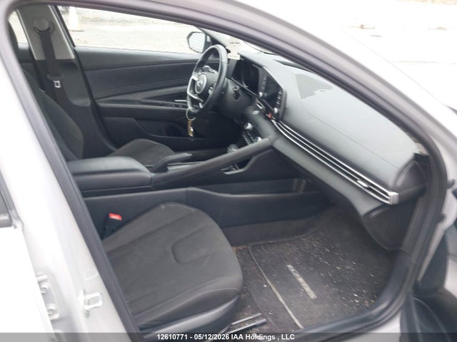KMHLM4AGXNU333273 Hyundai Elantra Preferred Ivt With Sun And Tech Package