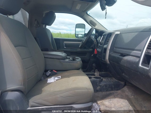 12610781 :رقم المزاد ، 3C7WRLAL6EG310010 vin ، 2014 Ram 4500 مزاد بيع