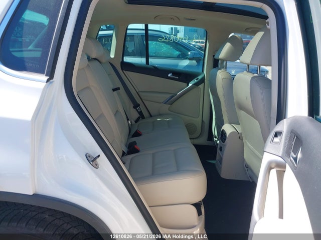 12610826 :رقم المزاد ، WVGBV7AX4AW510716 vin ، 2010 Volkswagen Tiguan مزاد بيع