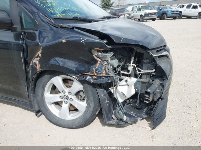 12610850 :رقم المزاد ، 5TDKZ3DC6LS030707 vin ، 2020 Toyota Sienna Le مزاد بيع