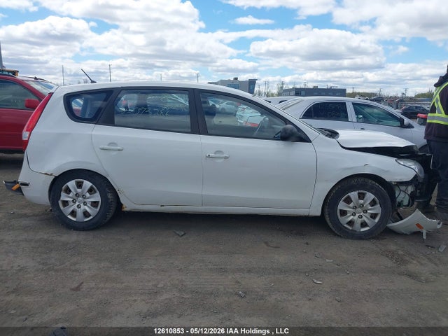 2011 Hyundai Elantra მანქანა იყიდება აუქციონზე, vin: KMHDB8BE9BU093286, აუქციონის ნომერი: 12610853