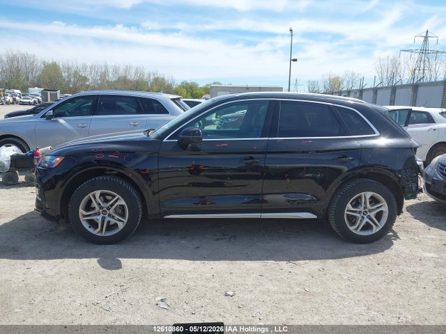WA1AAAFY8M2098977 Audi Q5 45 Komfort