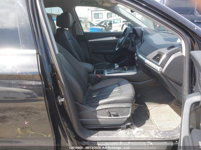 WA1AAAFY8M2098977 Audi Q5 45 Komfort