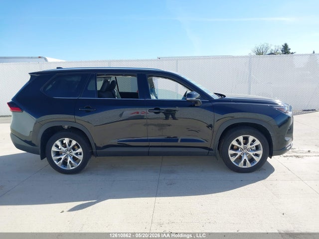 2026 Toyota Grand Highlander Hybrid Limited მანქანა იყიდება აუქციონზე, vin: 5TDACAB54TS078714, აუქციონის ნომერი: 12610862