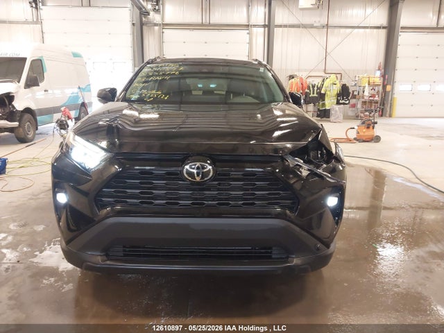 2023 Toyota Rav4 Xle/xle Premium მანქანა იყიდება აუქციონზე, vin: 2T3R1RFV3PC358776, აუქციონის ნომერი: 12610897
