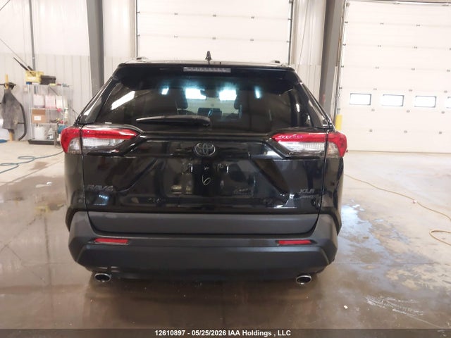 2023 Toyota Rav4 Xle/xle Premium მანქანა იყიდება აუქციონზე, vin: 2T3R1RFV3PC358776, აუქციონის ნომერი: 12610897