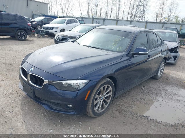 BMW 320i Xdrive 2016 WBA8E5G50GNU19771 Image 2