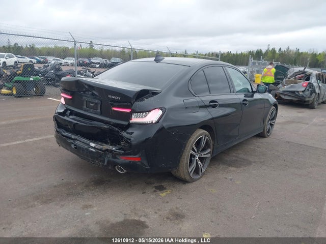 12610912 :رقم المزاد ، 3MW5R7J07N8C28896 vin ، 2022 Bmw 330i Xdrive مزاد بيع