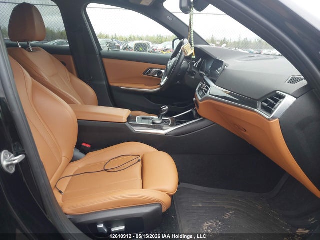 12610912 :رقم المزاد ، 3MW5R7J07N8C28896 vin ، 2022 Bmw 330i Xdrive مزاد بيع