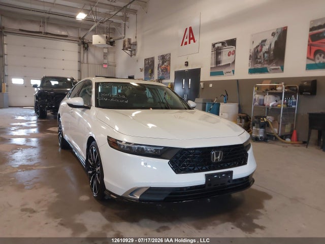 Auction sale of the 2024 Honda Accord Hybrid Touring, vin: 1HGCY2F86RA801832, lot number: 12610929