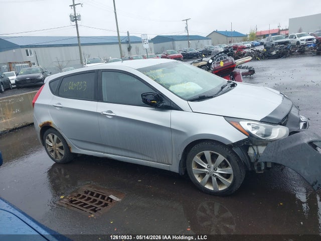 2014 Hyundai Accent Gls/gs მანქანა იყიდება აუქციონზე, vin: KMHCT5AE2EU157312, აუქციონის ნომერი: 12610933