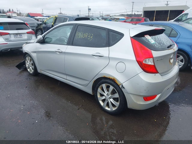 2014 Hyundai Accent Gls/gs მანქანა იყიდება აუქციონზე, vin: KMHCT5AE2EU157312, აუქციონის ნომერი: 12610933
