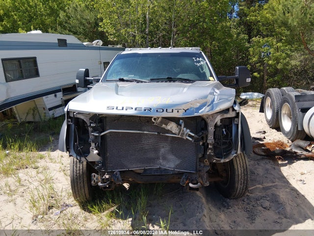 1FDUF5HT2MDA01124 Ford F-550 Chassis Xlt