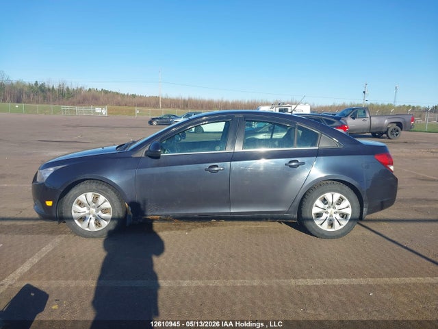 2014 Chevrolet Cruze Lt მანქანა იყიდება აუქციონზე, vin: 1G1PC5SB3E7401258, აუქციონის ნომერი: 12610945