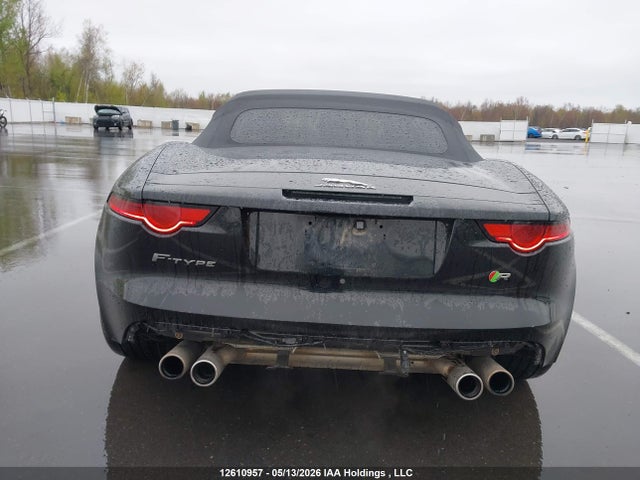 Jaguar F-TYPE R 2020 SAJD55EE4LCK64508 Image 15
