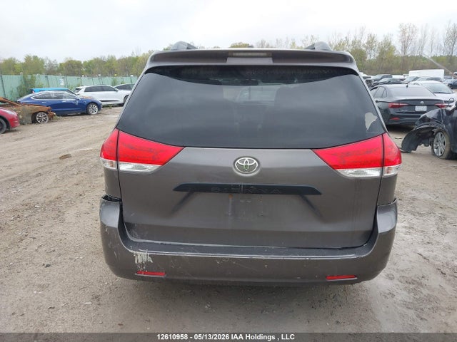 Продаж на аукціоні авто 2011 Toyota Sienna V6 7 Passenger, vin: 5TDZK3DC4BS064484, номер лоту: 12610958