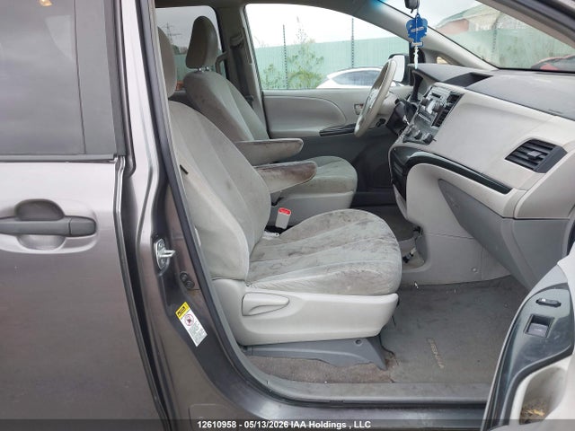 Продаж на аукціоні авто 2011 Toyota Sienna V6 7 Passenger, vin: 5TDZK3DC4BS064484, номер лоту: 12610958