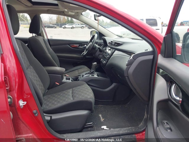 JN1BJ1CR8HW102308 Nissan Qashqai S/sl/sv