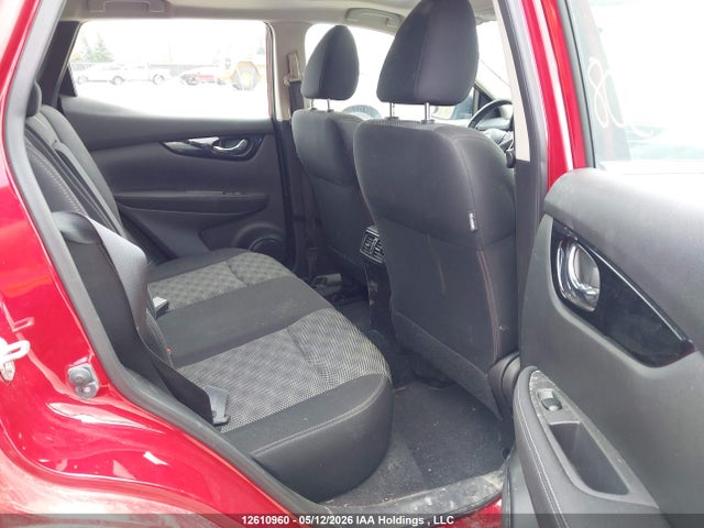 JN1BJ1CR8HW102308 Nissan Qashqai S/sl/sv