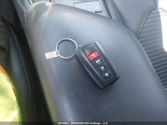 4T1B21HK2MU016063 Toyota CAMRY HYBRID