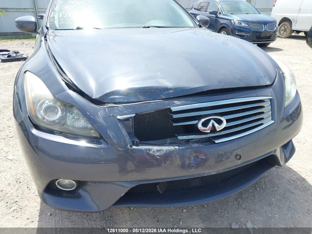 12611000 :رقم المزاد ، JN1CV6EL9FM890426 vin ، 2015 Infiniti Q60 Limited Edition/sport مزاد بيع