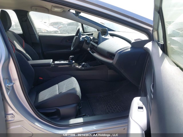 2026 Toyota Prius Se/xse/xse Premium/night Shade მანქანა იყიდება აუქციონზე, vin: JTDACACUXT3070012, აუქციონის ნომერი: 12611006